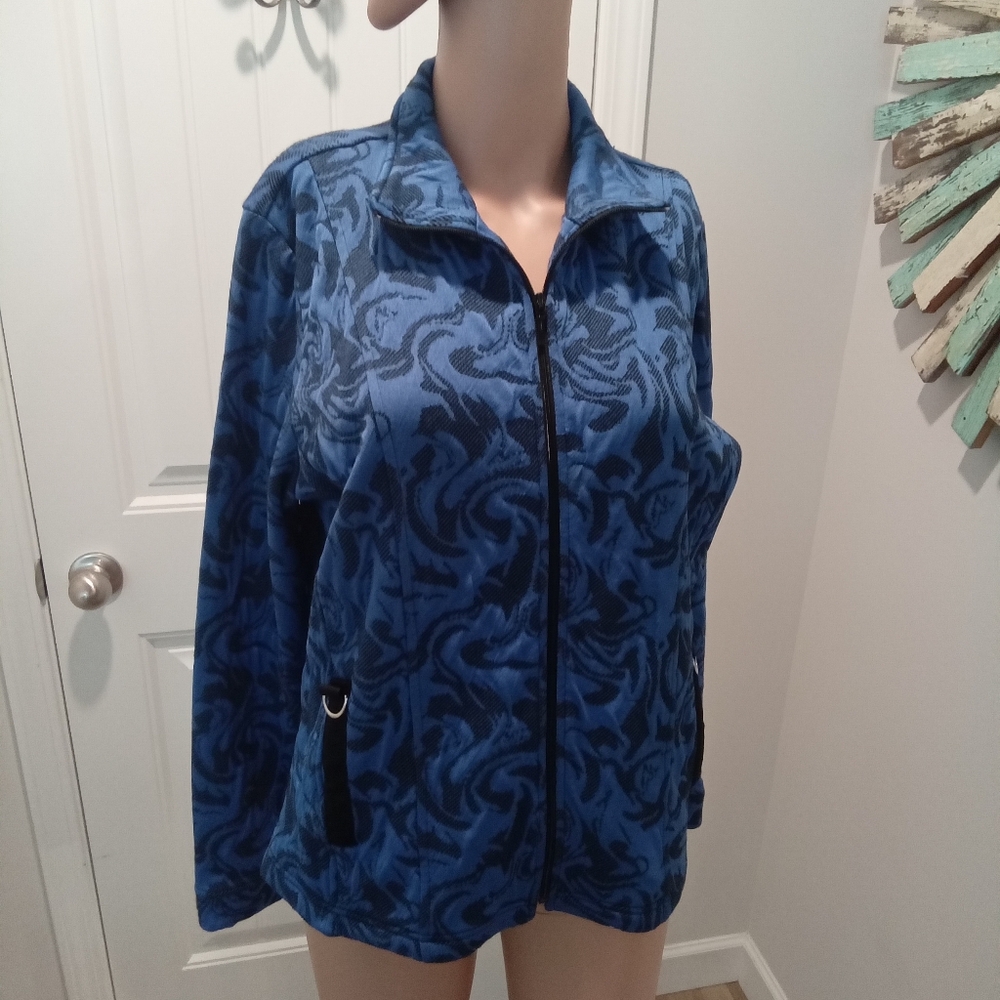2-$10...RAFAEL Sport Sz L Blue and Black Light Weight Stretch Knit Zipper Jacket